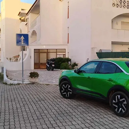 - Lote 6 T1 Albufeira