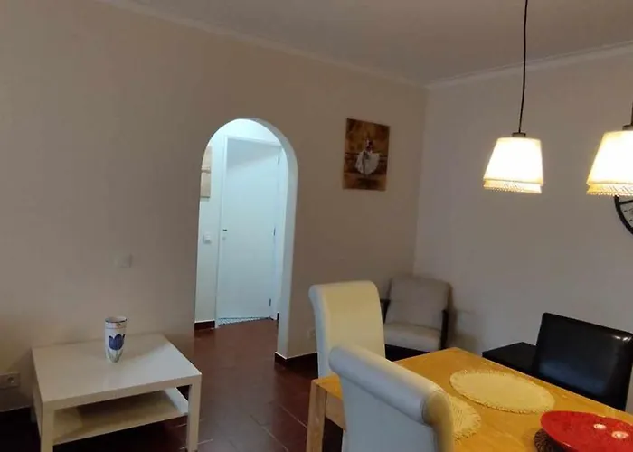 Appartement Dos Aveiros, Lote 6 T1 - *
