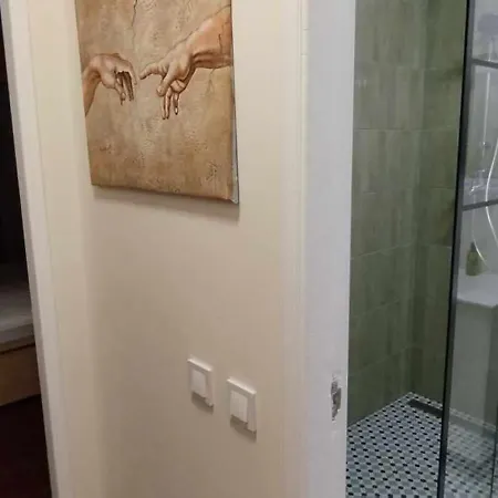 Dos Aveiros, Lote 6 T1 - Apartamento