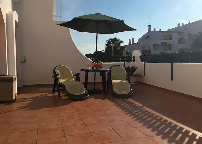 Dos Aveiros, Lote 6 T1 - Apartamento