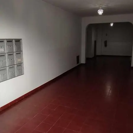 Dos Aveiros, Lote 6 T1 - Apartamento *